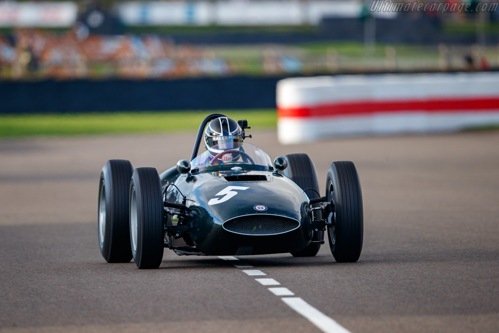 BRM P48 - Chassis: 487 - Entrant: Charles McCabe - Driver: Andy Willis - 2025 Goodwood Revival