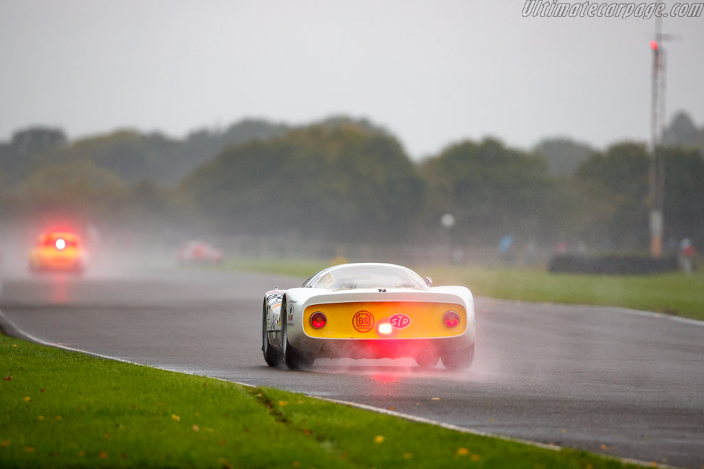 Porsche 906 Carrera 6 - Chassis: 906-113 - Driver: Neel Jani / Yukinori Suzuki - 2025 Goodwood Revival