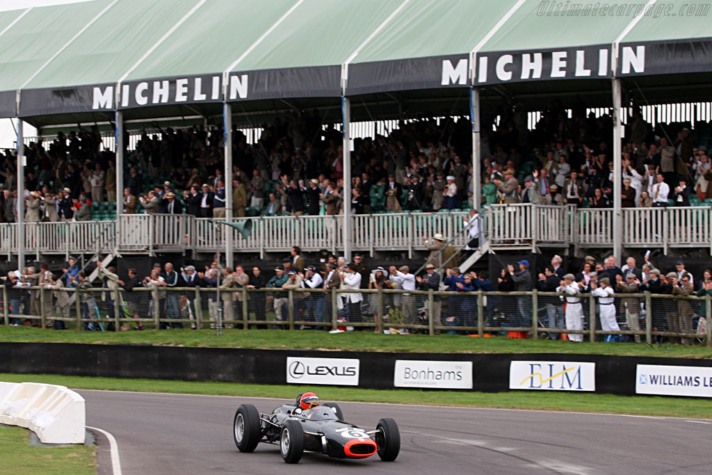 A standing ovation for Barrie Williams - Chassis: P2617  - 2007 Goodwood Revival