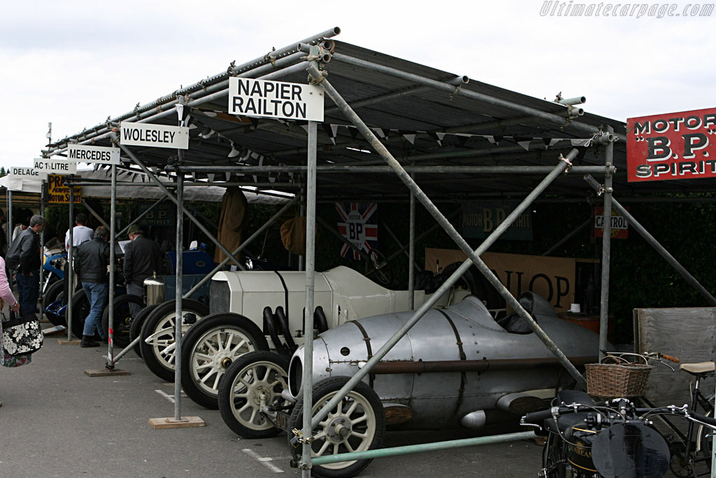 Brooklands pit   - 2007 Goodwood Revival