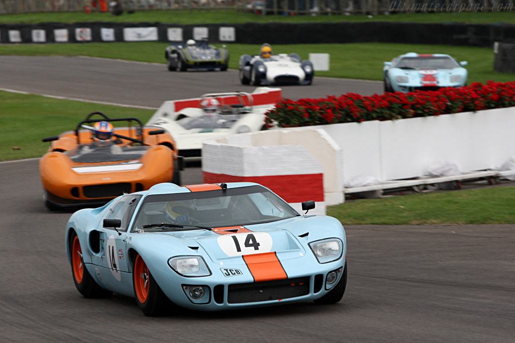 Ford GT40 - Chassis: GT40P/1084  - 2007 Goodwood Revival
