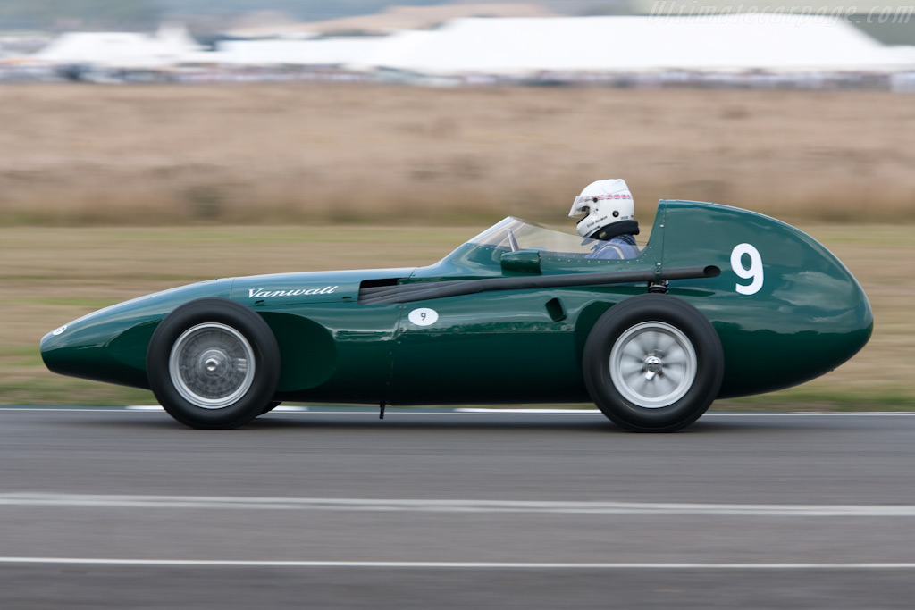 Vanwall GP - Chassis: VW11 - Driver: Brian Redman - 2009 Goodwood Revival