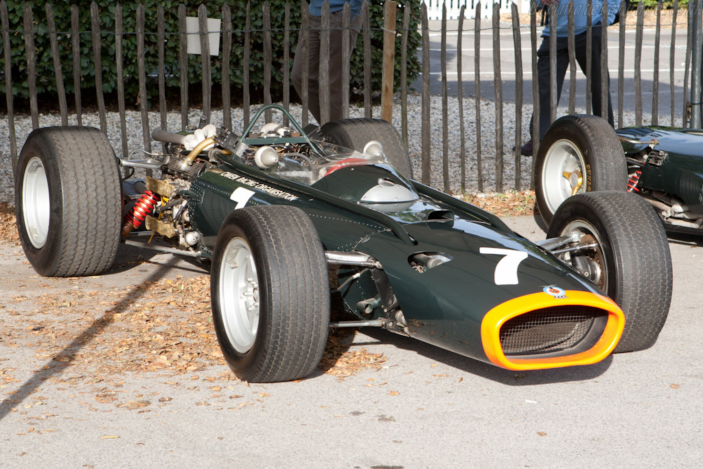 BRM P83 'H16' - Chassis: 8302  - 2010 Goodwood Revival