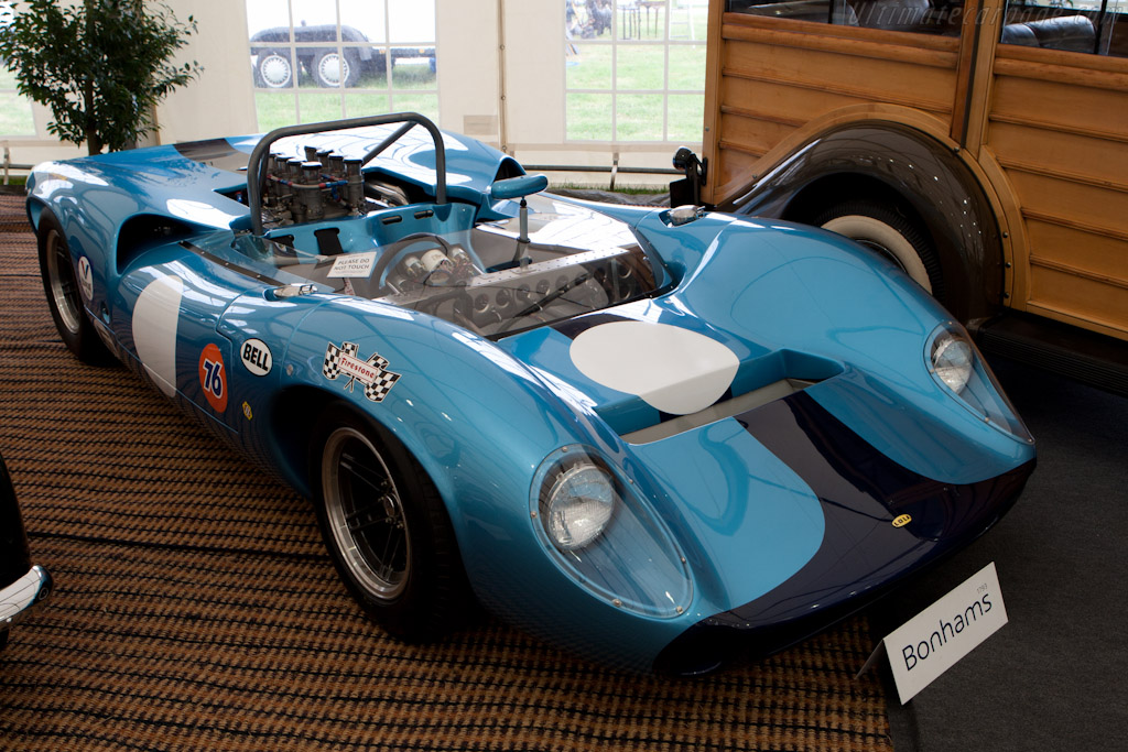 Lola T70 Mk2 Spyder - Chassis: SL71/45  - 2010 Goodwood Revival