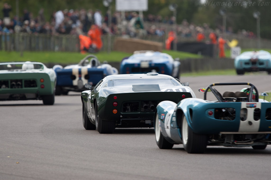 Ford GT40 - Chassis: GT40P/1009  - 2011 Goodwood Revival