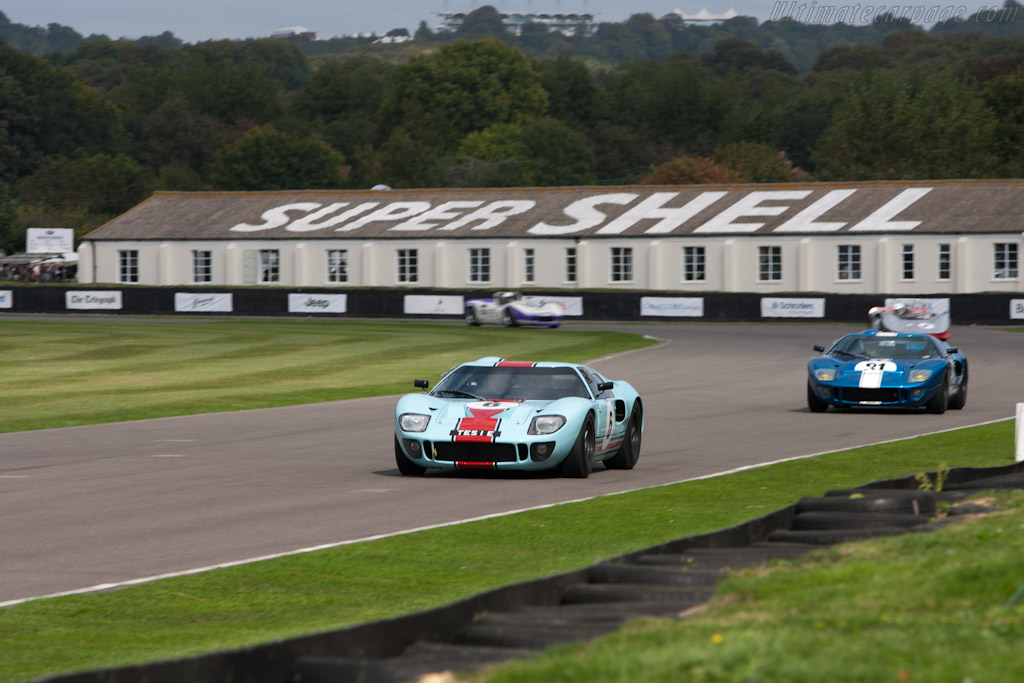 Ford GT40 - Chassis: GT40P/1025 - Driver: Shaun Lynn - 2011 Goodwood Revival