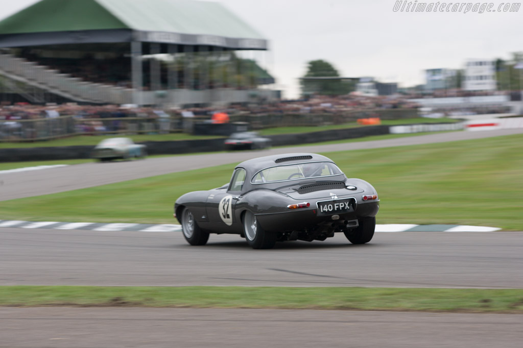 Jaguar E-Type - Chassis: 850014 - Driver: Tom Kristensen - 2013 Goodwood Revival