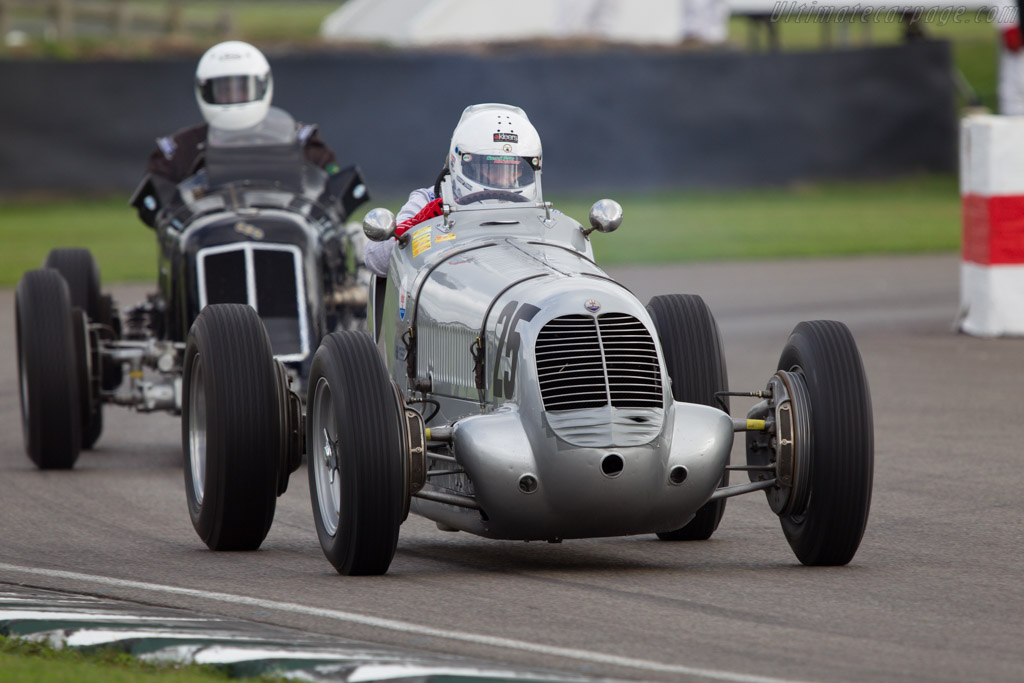 Maserati 6CM - Chassis: 1556 - Driver: Urs Muller - 2013 Goodwood Revival