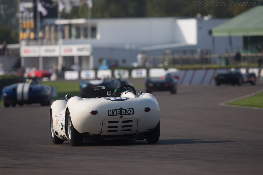 Lister Knobbly Chevrolet - Chassis: BHL 110 - Driver: Roberto Gioranelli / Chris Snowden - 2014 Goodwood Revival