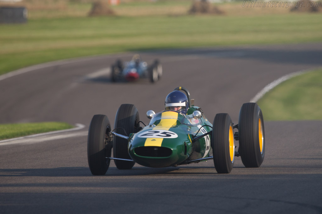 Lotus 25 Climax - Chassis: R3 - Entrant: Classic Team Lotus - Driver: Andy Middlehurst - 2014 Goodwood Revival