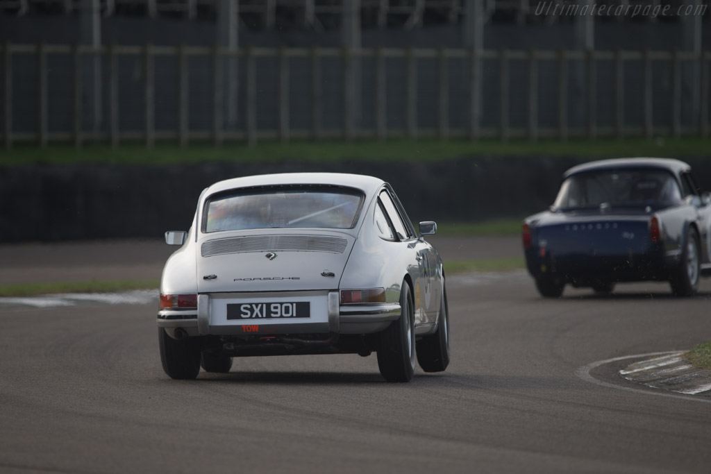 Porsche 901 - Chassis: 300241 - Entrant: Kevin Morfett - Driver: Andrew Smith - 2014 Goodwood Revival