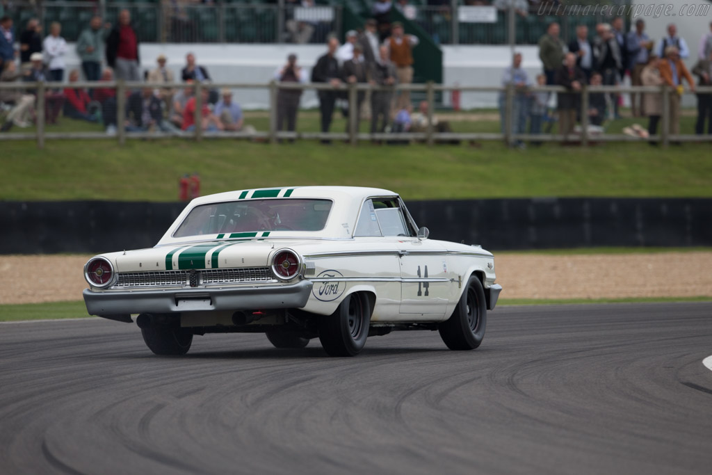 Ford Galaxie 500  - Driver: Ian Dalglish - 2015 Goodwood Revival