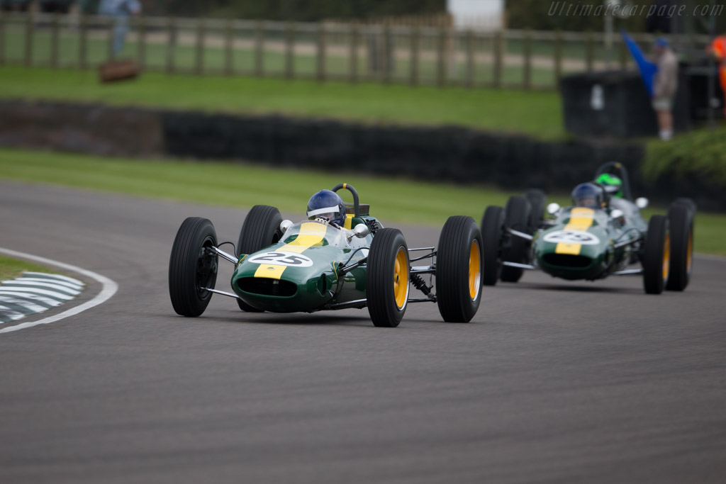 Lotus 25 Climax - Chassis: R3 - Entrant: Classic Team Lotus - Driver: Andy Middlehurst - 2015 Goodwood Revival