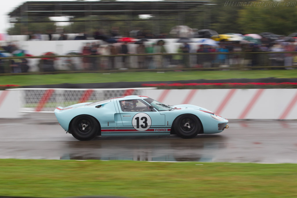 Ford GT40 - Chassis: GT40P/1025 - Driver: Shaun Lynn - 2016 Goodwood Revival