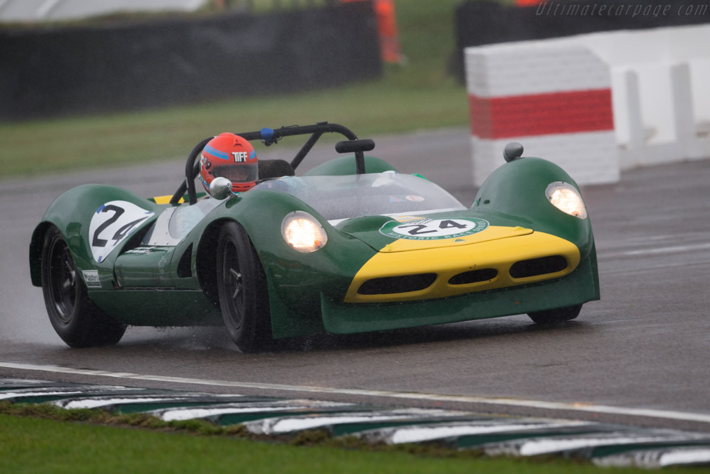 Lotus 30 Ford - Chassis: 30/S2/8 - Driver: Tiff Needell - 2016 Goodwood Revival