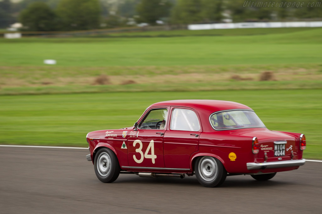 Alfa Romeo Giulietta TI - Chassis: AR227222 - Entrant: Geoff Gordon - Driver: Richard Meaden - 2017 Goodwood Revival