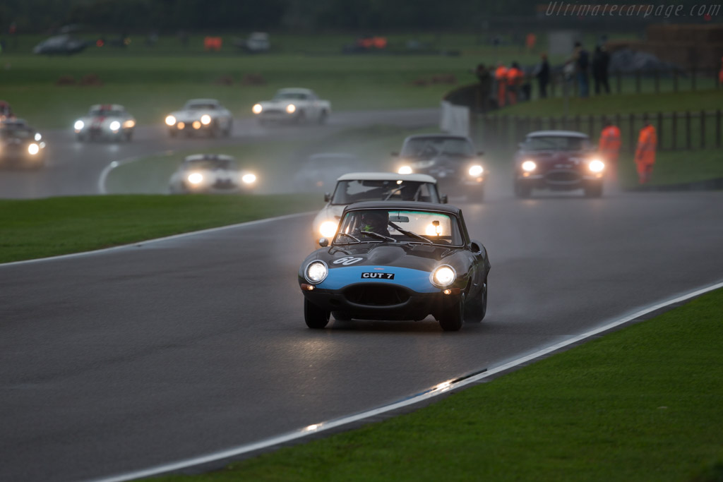Jaguar E-Type FHC - Chassis: 860004 - Entrant: Richard Meins - Driver: Richard Meins / Rob Huff - 2017 Goodwood Revival