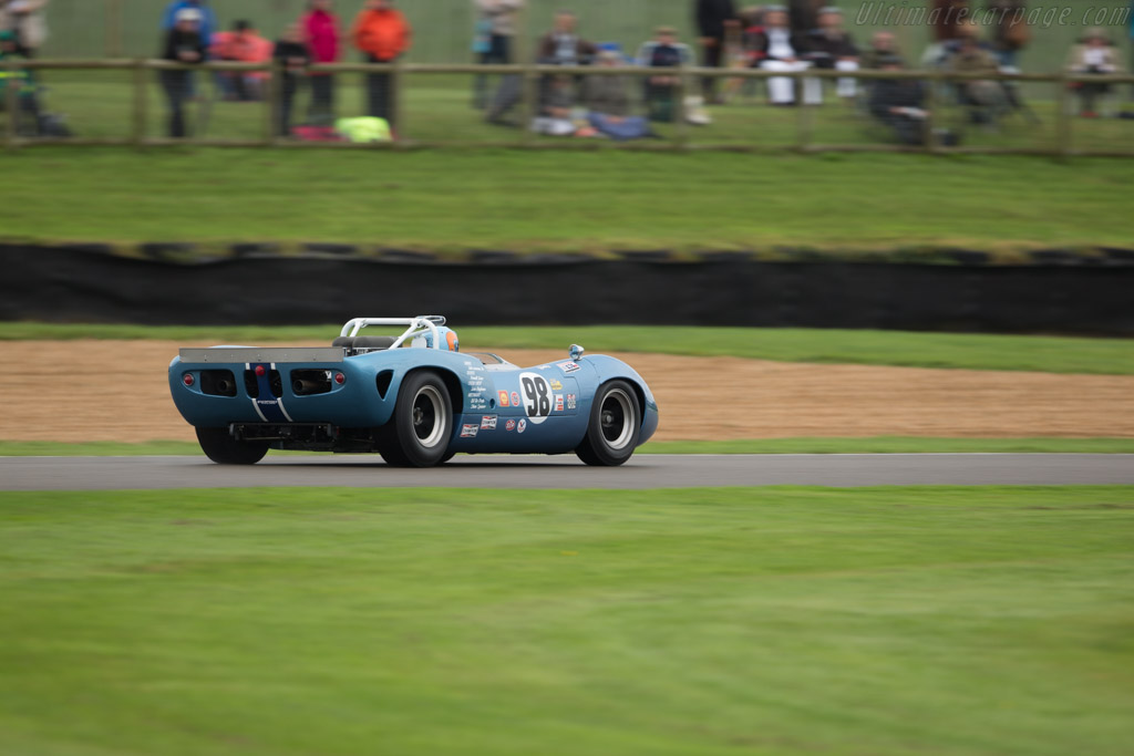 Lola T70 Mk2 Spyder - Chassis: SL71/24 - Entrant / Driver Roald Goethe - 2017 Goodwood Revival