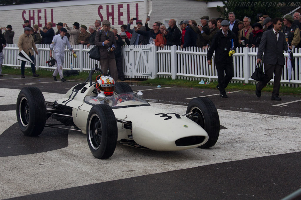 Lotus 24 BRM - Chassis: 946 - Entrant: Harindra de Silva - Driver: Timothy de Silva - 2017 Goodwood Revival