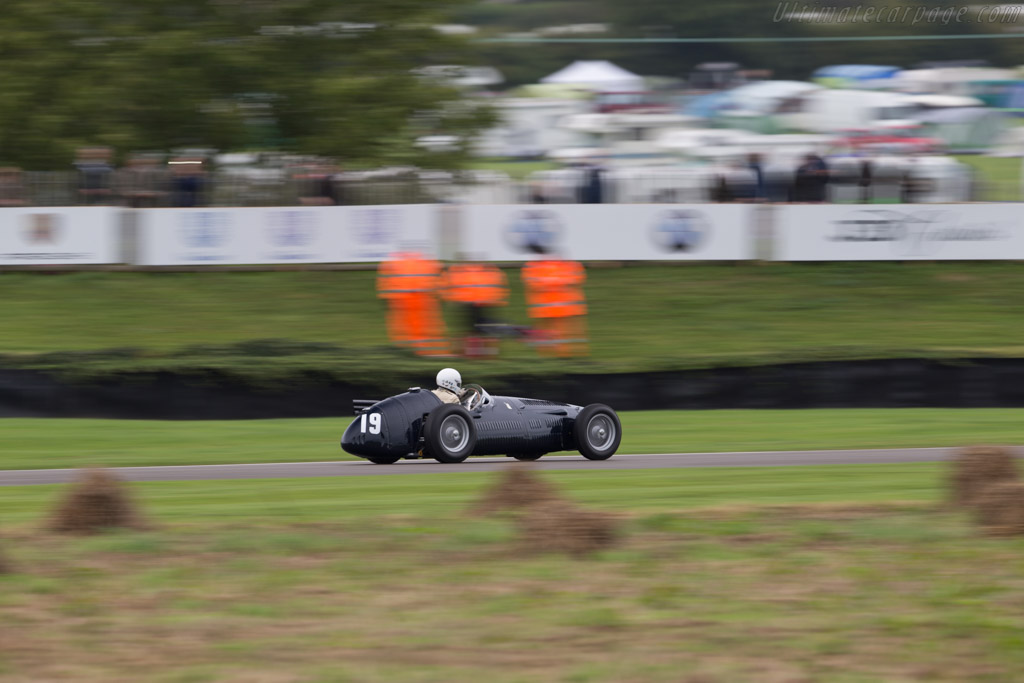 Maserati 250F - Chassis: 2504 (2509) - Entrant: Christian Glaesel - Driver: Gary Pearson - 2017 Goodwood Revival
