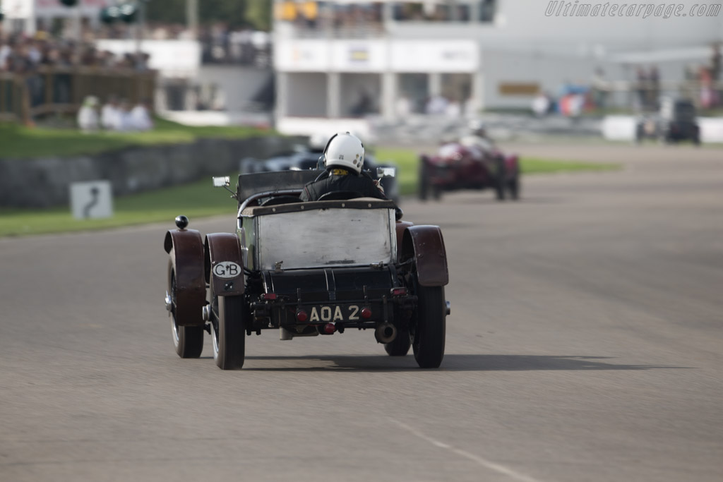 Vauxhall 30/98 OE Brooklands Special - Chassis: OE152 - Entrant: Gregor Fisken - Driver: Robert Fellows - 2017 Goodwood Revival