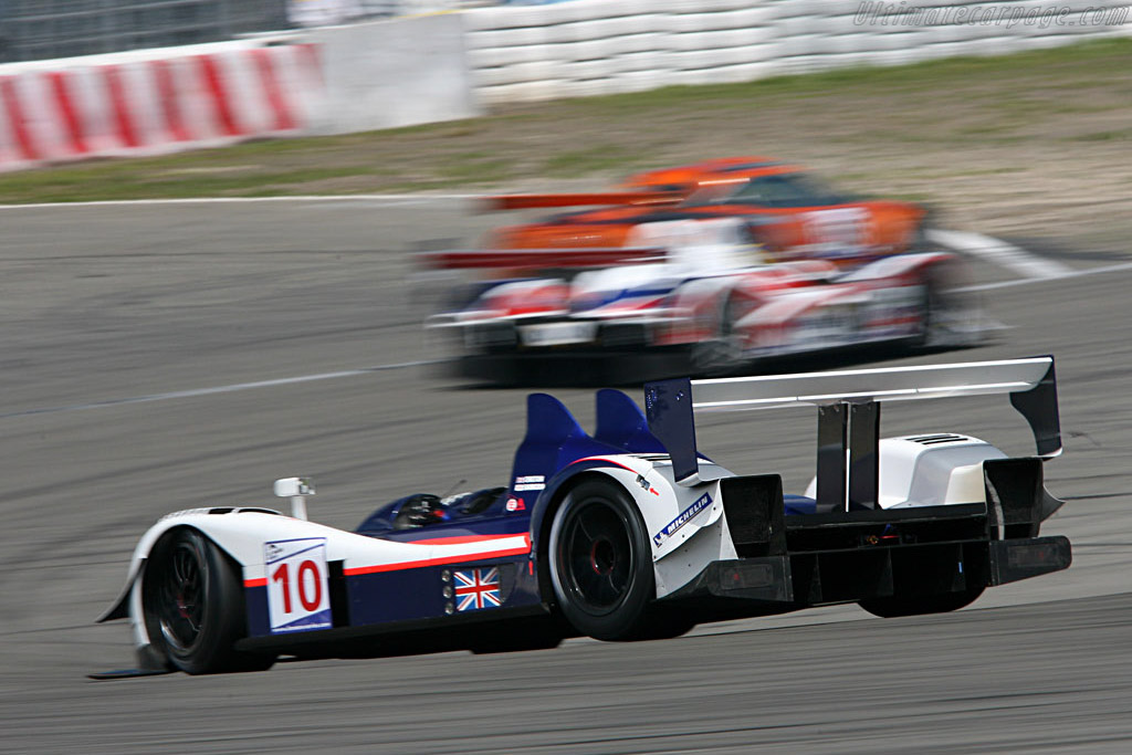A somewhat delayed finish for the Zytek - Chassis: 07S-02 - Entrant: Arena Motorsport - 2007 Le Mans Series Nurburgring 1000 km
