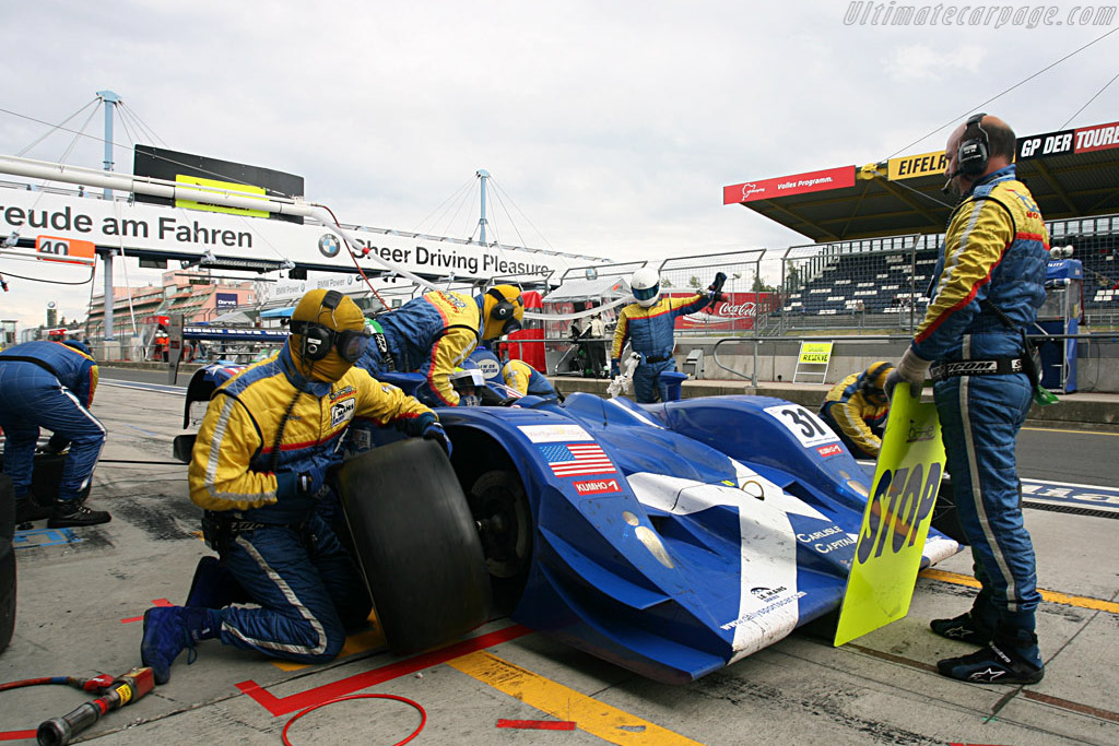 Fresh rubber for the Binnie Lola - Chassis: B0540-HU02 - Entrant: Binnie Motorsports - 2007 Le Mans Series Nurburgring 1000 km