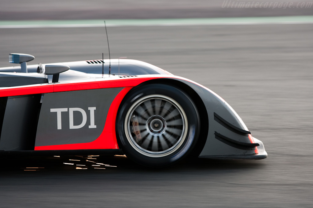 Audi R10 TDI - Chassis: 201  - 2009 Le Mans Series Nurburgring 1000 km