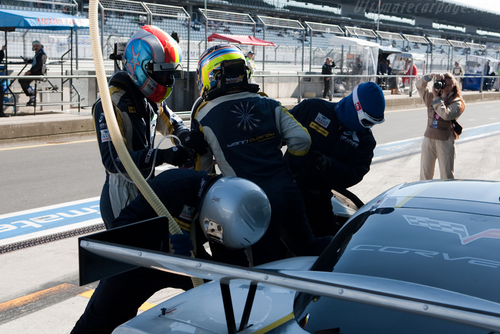 Fuel and a fresh driver - Chassis: 004  - 2009 Le Mans Series Nurburgring 1000 km