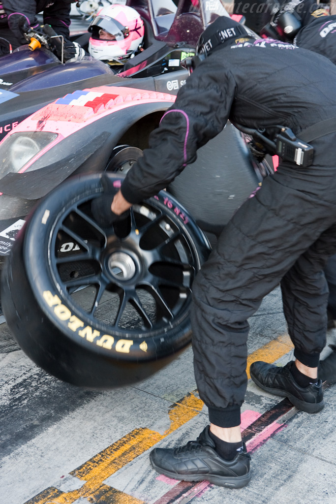 Tyre shuffle - Chassis: 01-05  - 2009 Le Mans Series Nurburgring 1000 km