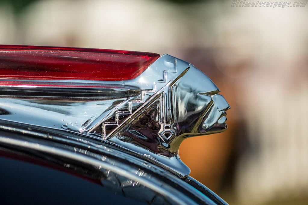 Pontiac Streamliner Deluxe