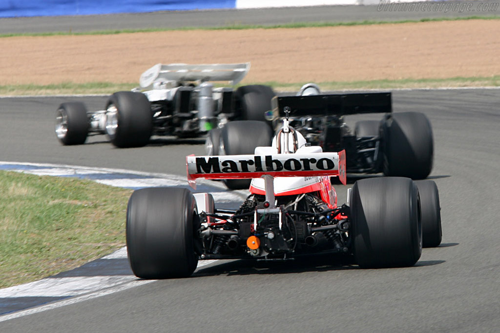 McLaren M26 - Chassis: M26-1 - Driver: Frank Lyons - 2006 Silverstone Classic