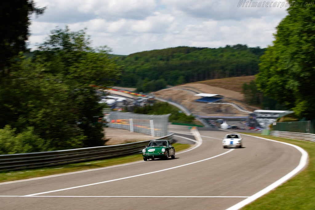 Porsche 911 - Chassis: 302825 - Driver: Lukas Bucher / David Verzijlbergen - 2022 Spa Classic