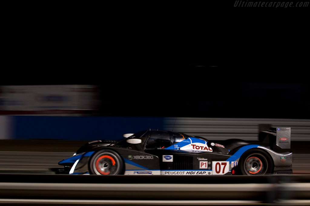 Peugeot 908 HDI Fap - Chassis: 908-05 - Entrant: Team Peugeot Total - Driver: Nicolas Minassian / Pedro Lamy / Christian Klien - 2009 Sebring 12 Hours
