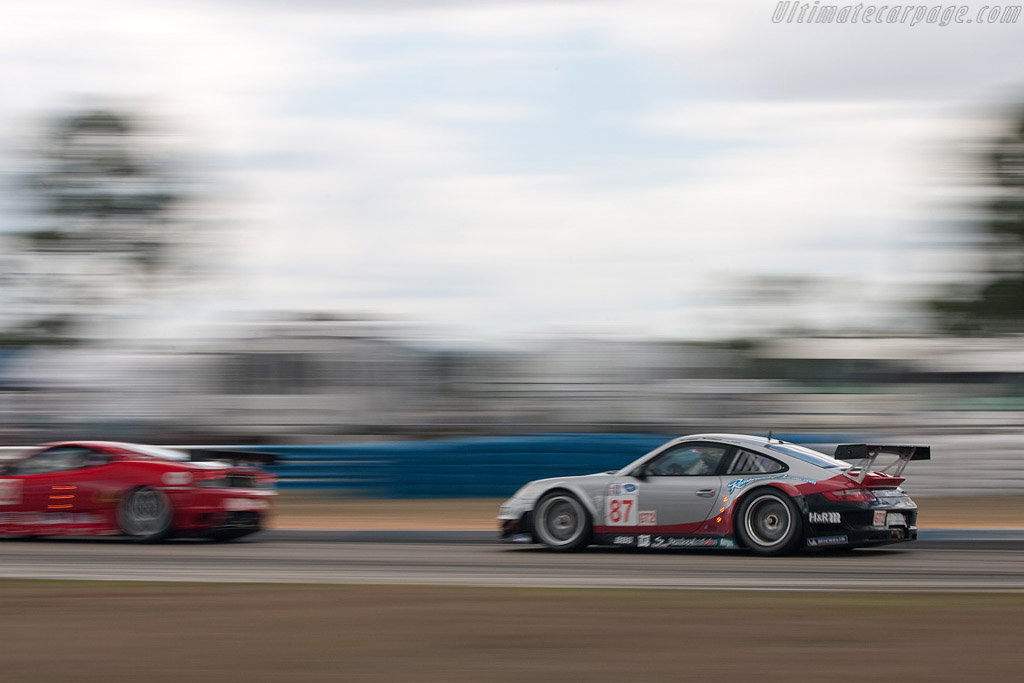 Porsche 997 GT3 RSR - Chassis: WP0ZZZ99Z9S799914  - 2009 Sebring 12 Hours
