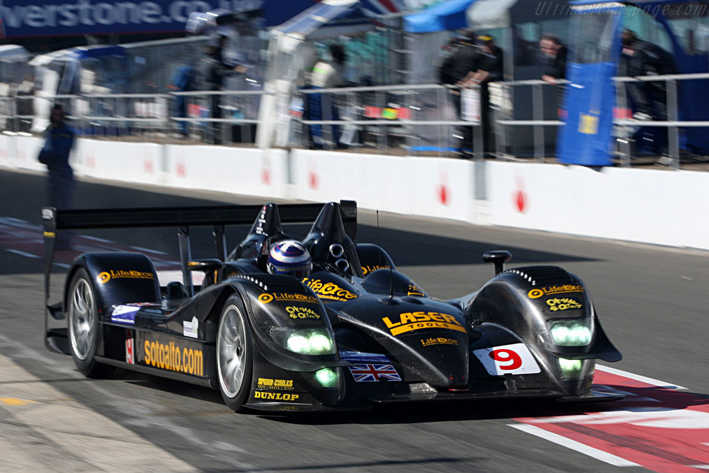 Off he goes - Chassis: 908-03 - Entrant: Team Peugeot Total - 2007 Le Mans Series Silverstone 1000 km