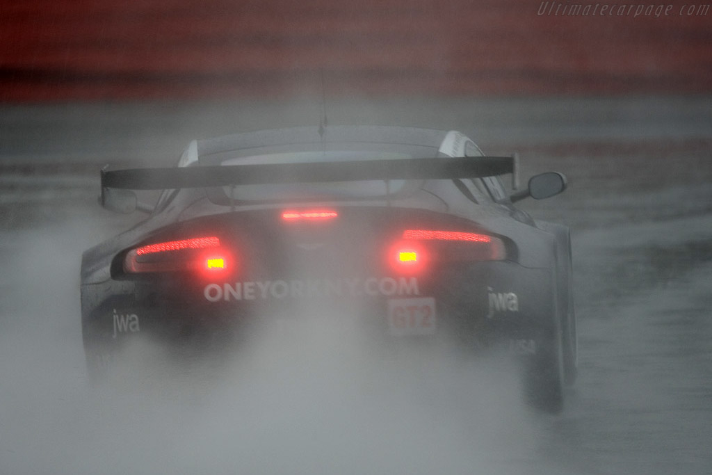 Aston Martin V8 Vantage GT2 - Chassis: GT2/003  - 2008 Le Mans Series Silverstone 1000 km