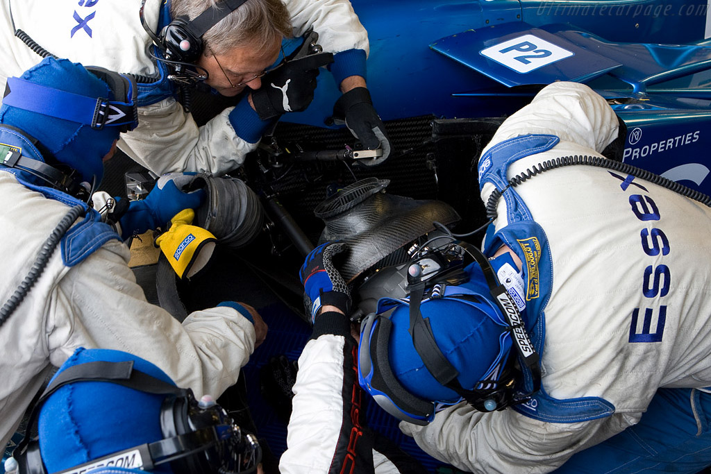 Emergency repairs cost Essex Porsche valuable time - Chassis: 9R6 709  - 2008 Le Mans Series Silverstone 1000 km