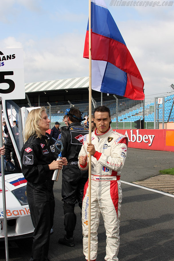 Romain Rusinov bares the flag   - 2008 Le Mans Series Silverstone 1000 km