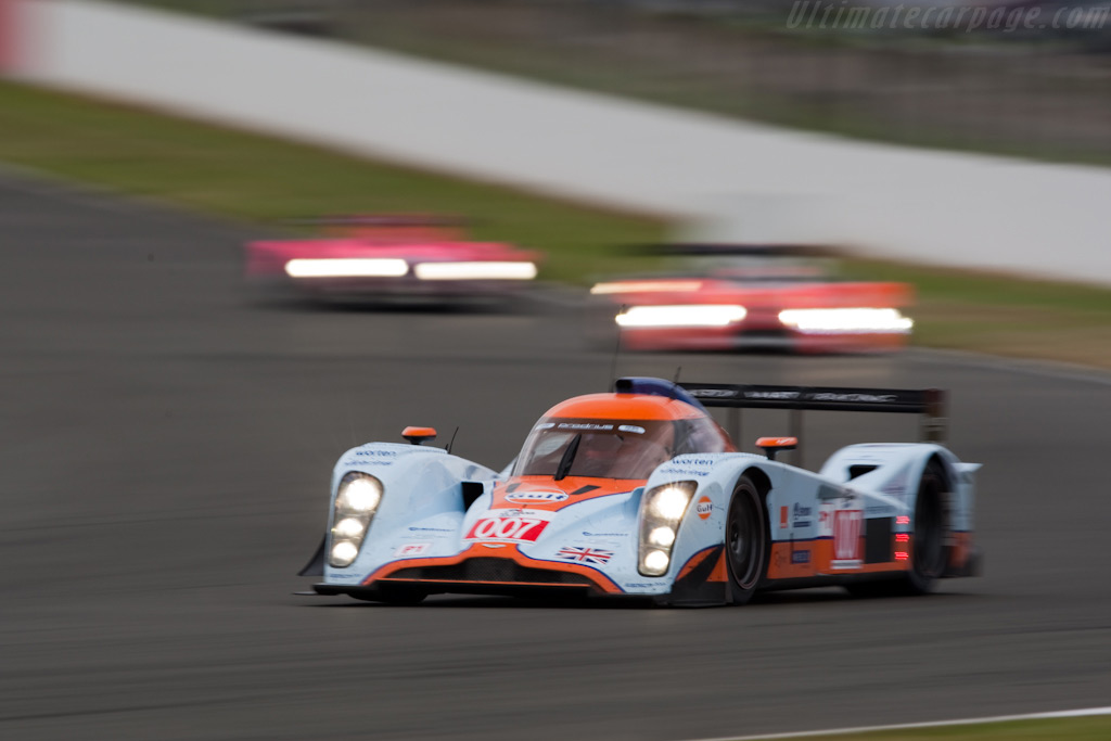 007 into Stowe - Chassis: B0960-HU02S  - 2009 Le Mans Series Silverstone 1000 km