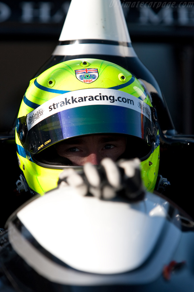 Danny Watts ready for action - Chassis: 09S-04  - 2009 Le Mans Series Silverstone 1000 km