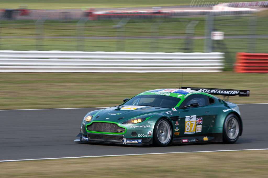 The final outing for the Drayson Vantage - Chassis: GT2/002  - 2009 Le Mans Series Silverstone 1000 km
