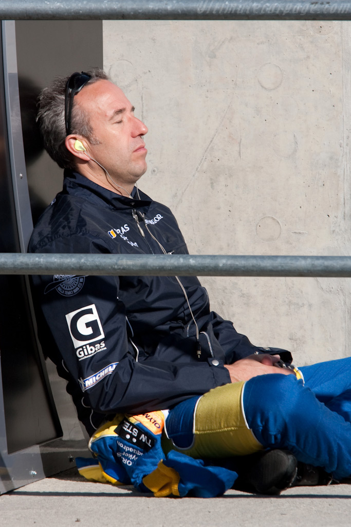 Tom Coronel enjoying the Silverstone sun   - 2009 Le Mans Series Silverstone 1000 km