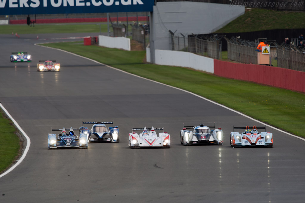 Dicing through traffic - Chassis: Z11SN-03  - 2011 Le Mans Series 6 Hours of Silverstone (ILMC)