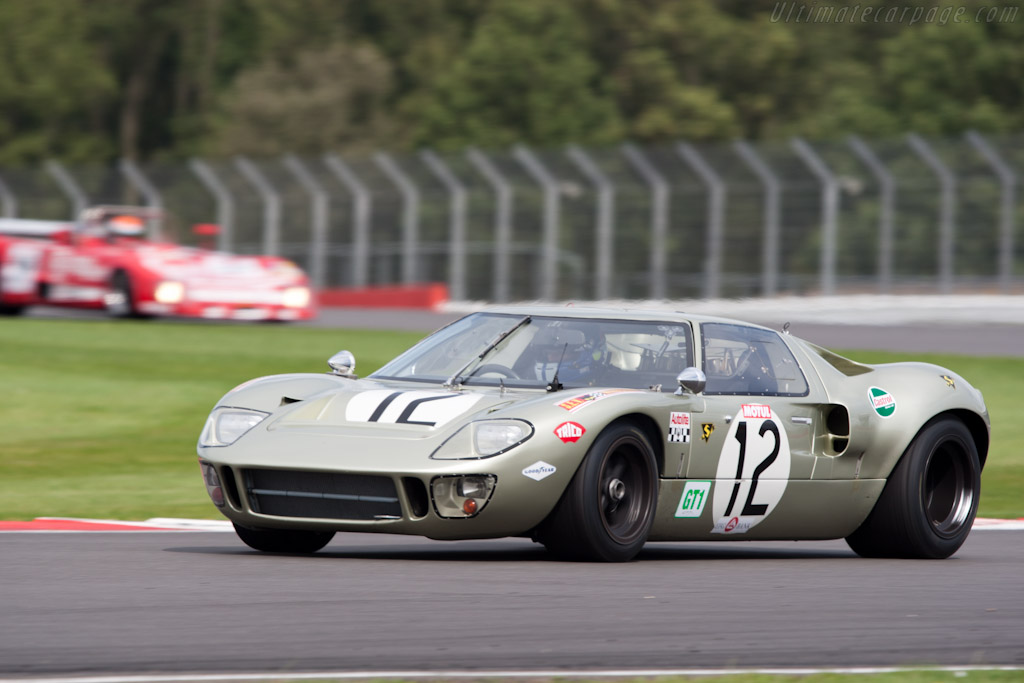 Ford GT40 - Chassis: GT40P/1078 - Driver: Claude Nahum - 2011 Le Mans Series 6 Hours of Silverstone (ILMC)