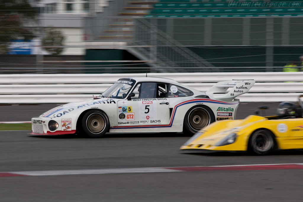 Porsche 935 - Chassis: 930 890 0016  - 2011 Le Mans Series 6 Hours of Silverstone (ILMC)