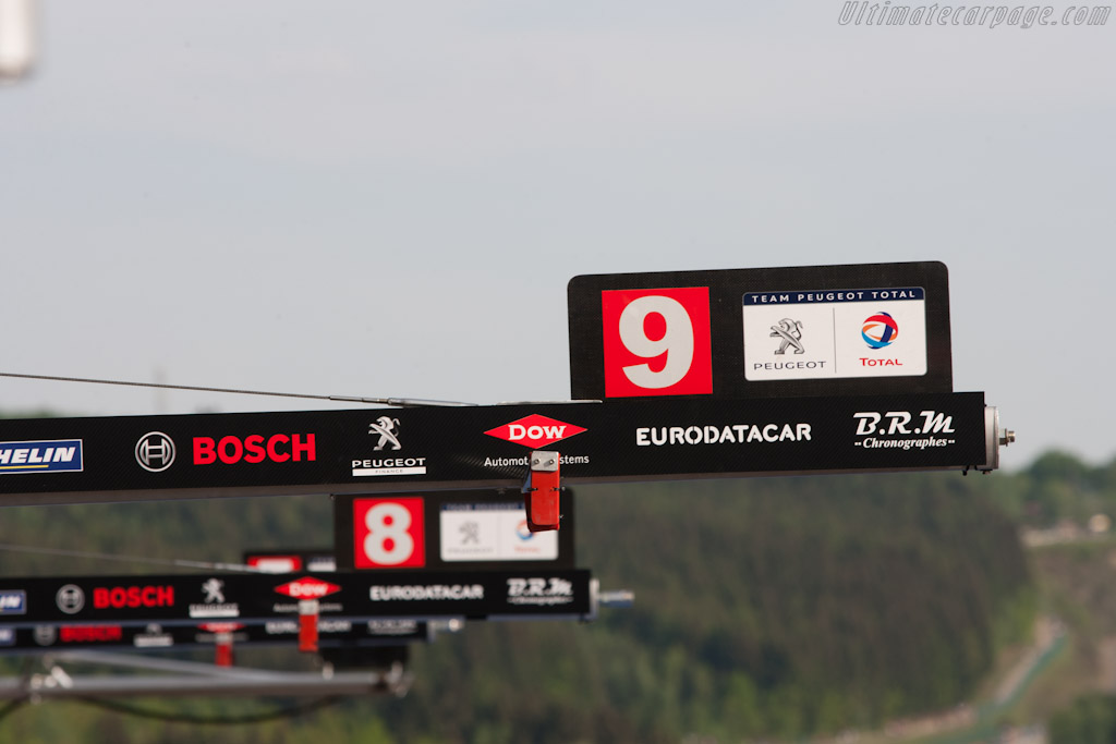 Peugeot pit   - 2011 Le Mans Series Spa 1000 km (ILMC)