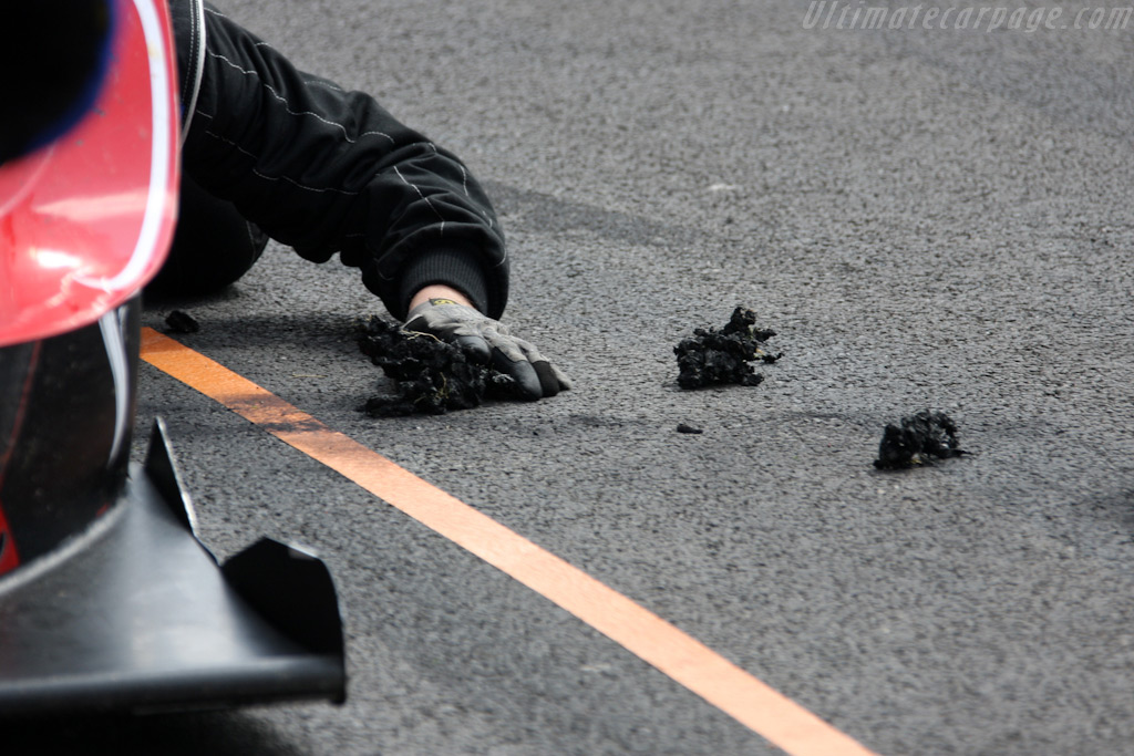 Rubber build-up   - 2009 Le Mans Series Spa 1000 km