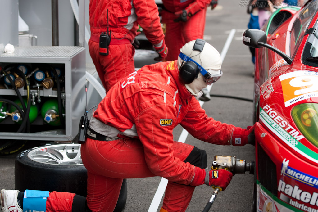 Fresh rubber - Chassis: 2464b  - 2010 Le Mans Series Spa 1000 km