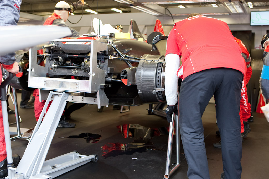 Fuel leak - Chassis: 203  - 2010 Le Mans Series Spa 1000 km
